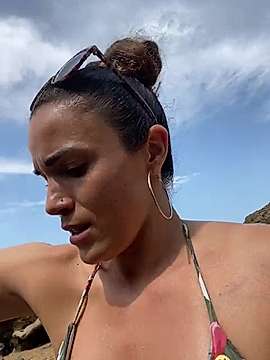clarasense nude on cam for live porn chat