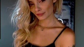 ?, ? Fernanda ?? nude on Live Sex Chat