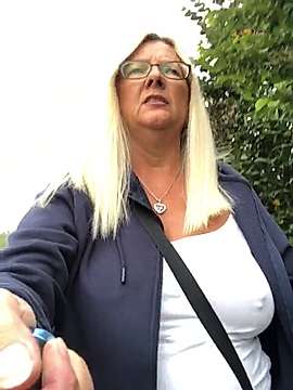 Foxy-Lucy nude on cam for live porn chat