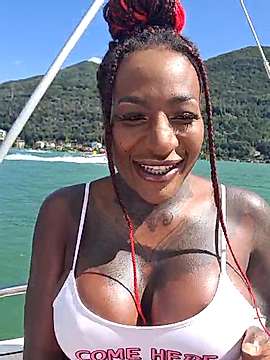 JosyBlack nude on cam for live porn chat