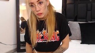Melanie-Oconor nude on Live Sex Chat