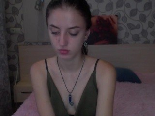 Naomi-Gardner nude on Live Sex Chat