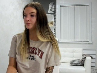 Nikolle-Kale nude on Live Sex Chat