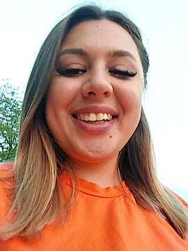 SindiSips nude on cam for live porn chat