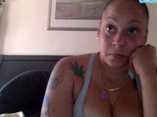 TaffyCream nude on Live Sex Chat