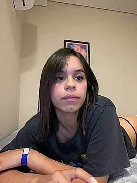 xlovelygirlx nude on cam for live porn chat