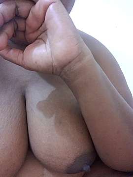 AnnySapequinha nude on cam for live porn chat