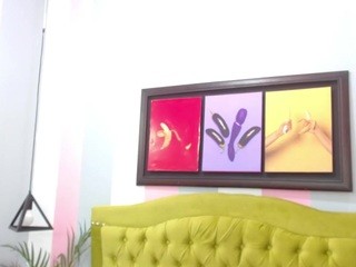 candy-mur nude on Live Sex Chat
