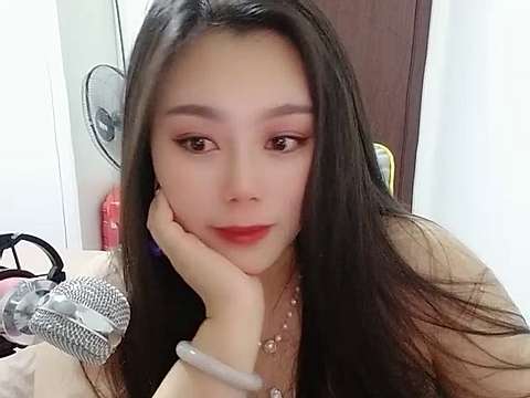 cnemma nude on cam for live porn chat
