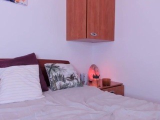 dreamyraisins nude on Live Sex Chat
