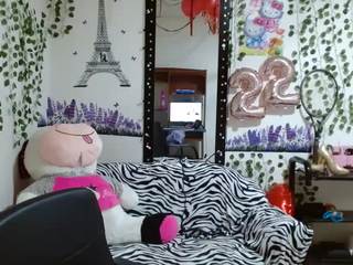 eimyhotdoctor nude on Live Sex Chat