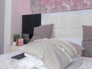 gabbielust nude on Live Sex Chat