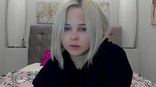 helokityy nude on Live Sex Chat
