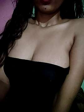 horny_nidhi69 nude on cam for live porn chat