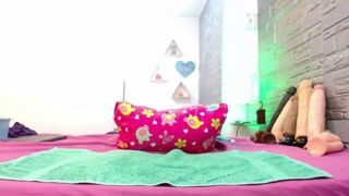 karlatiny nude on cam for live porn chat
