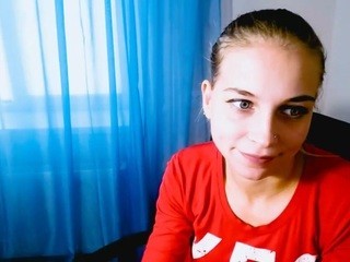 KristiHoward nude on Live Sex Chat