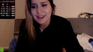 LisaWhitly nude on cam for live porn chat