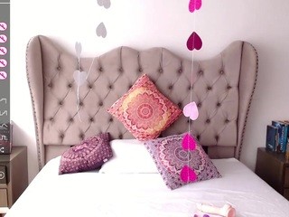MAZIKEEN-SIX nude on Live Sex Chat