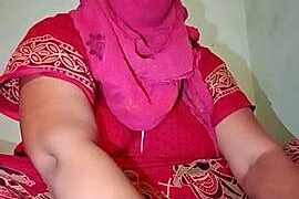 MissNaina nude on cam for live porn chat