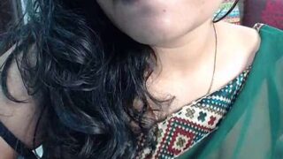 sonalidesigirl nude on cam for live porn chat