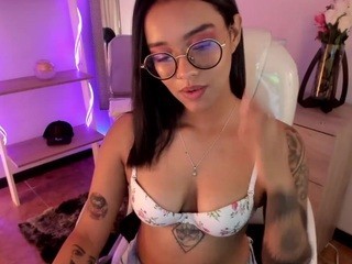 taylor-sanders nude on Live Sex Chat