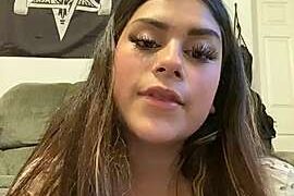 Valleygirll22 nude on cam for live porn chat