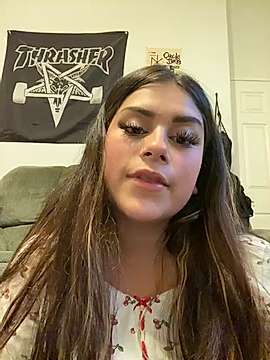 Valleygirll22 nude on cam for live porn chat