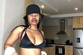 XolisileM nude on cam for live porn chat