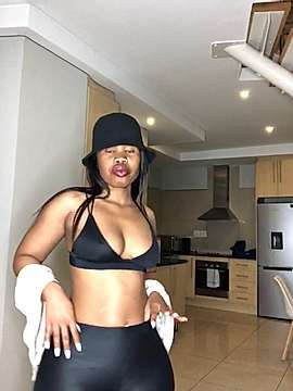 XolisileM nude on cam for live porn chat