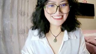 ___Amelia__ nude on cam for live porn chat