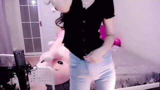 chuyi_MoM nude on cam for live porn chat