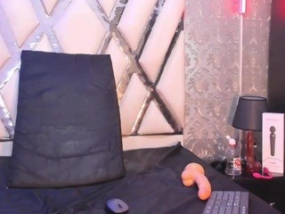 Coralbrowwn nude on Live Sex Chat