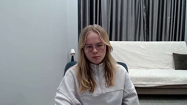 Dona_miss nude on cam for live porn chat