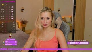 _Emilia_Clarke_ nude on cam for live porn chat