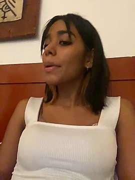 Francessca_ nude on cam for live porn chat