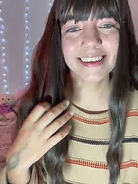 GiaBaker_ nude on cam for live porn chat