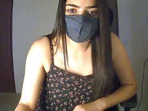 Kareena_ nude on cam for live porn chat