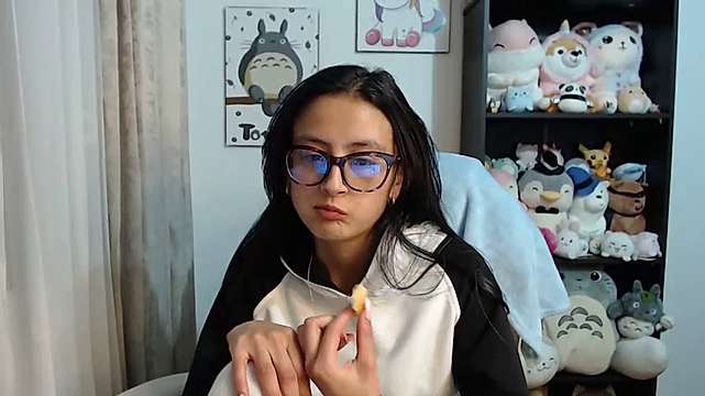 kenyamoiira_ nude on cam for live porn chat