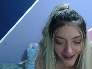 Lesliee22 nude on Live Sex Chat