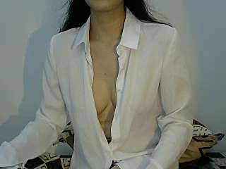 LisaSugar nude on cam for live porn chat