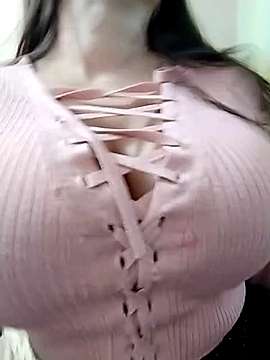 LuannaJo nude on cam for live porn chat