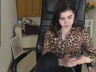 Purr Meow nude on Live Sex Chat