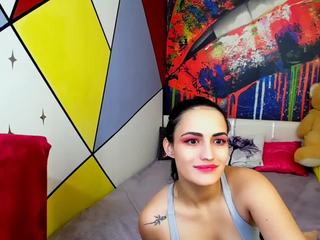 RoseStrawberry nude on Live Sex Chat