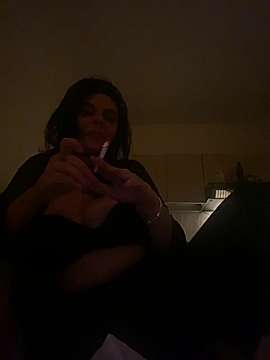 saradolcesara nude on cam for live porn chat