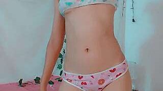 TeenMelly nude on cam for live porn chat