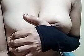 urhotsonam nude on cam for live porn chat