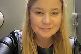ZoeyCoen nude on cam for live porn chat