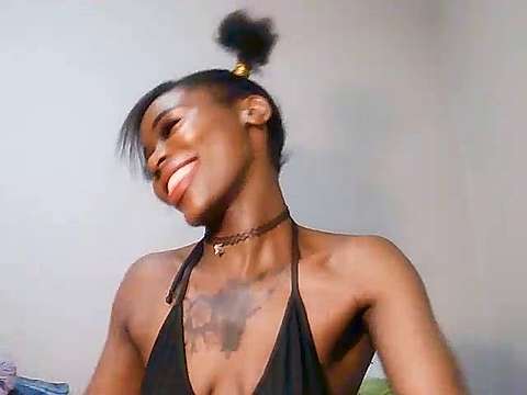 Chubbydarkskin nude on cam for live porn chat