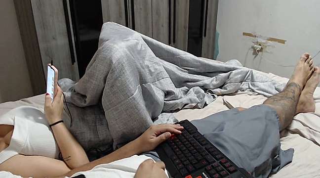 EsposaExibicionista nude on cam for live porn chat