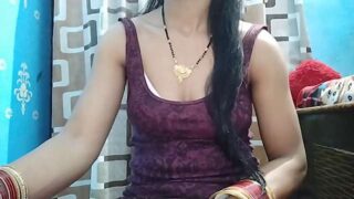 Kanchan_Bhabhi_ nude on cam for live porn chat